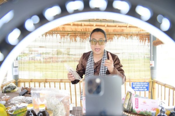 Z4709654811933 E8844a2ec1bb0640714b5759d3920f99